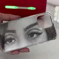 بلک فرایدی . چهره روی قاب گوشی