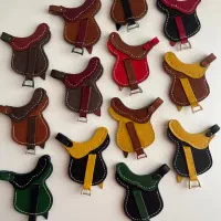 آویز زین و نعل