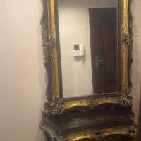 آیینه و کنسول