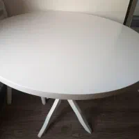 میز صبحانه خوری