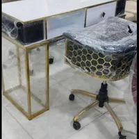 میز ناخن و صندلی ناخن استند|آرایشگاه و سالنهای زیبایی|ارومیه, |دیوار