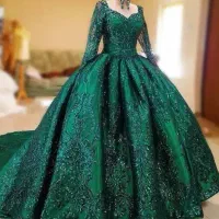 تخفیف ویژه لباس عروس و حنا بندان|لباس|یزد, |دیوار