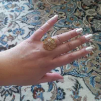 انگشتر فقط ۱۰۰