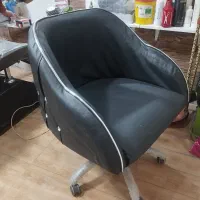 فروش تمامی وسایل آرایشگاه|آرایشگاه و سالن‌های زیبایی|فولادشهر, A4|دیوار