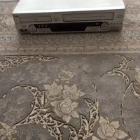 ویدیو قدیمی وی اچ آی و سی دی خور