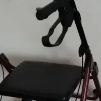 واکر چرخ دار