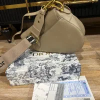 کیف لوکس برندجهانی دیور (Dior)کاملآنواستفاده نشده|کیف، کفش، کمربند|اهواز, زیتون کارگری|دیوار