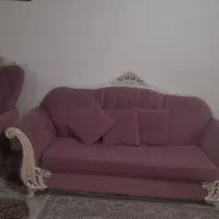 مبلمان راحتی با میز و عسلی به دلیل کمبود جا در حد