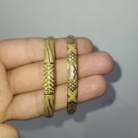 فروش طلا ۲۰۰ تومن بالای تابلو ، النگو و گوشواره