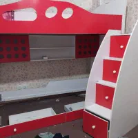 تخت دو طبقه