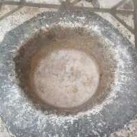 هاون سنگی قدیم با دسته و سنگ نیم منی قدیم|کلکسیون اشیاء عتیقه|کرمان, |دیوار