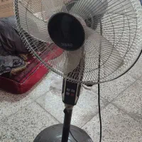 پنکه ایستاده