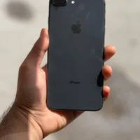 اپل iPhone 8 Plus با حافظهٔ ۶۴ گیگابایت