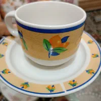 فنجان و نعلبکی سنتی و قدیمی