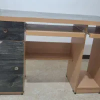 میز تحریر یا میز کامپیوتر