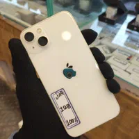 اپل iPhone 13 با حافظهٔ ۱۲۸ گیگابایت