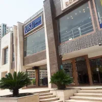 اجاره غرفه ۹۵ متر طبقه هم کف برند سنتر منطقه آزاد