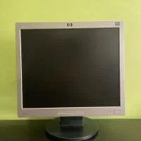 مانیتور ۱۷ اینچ اچ پی (hp) مدل ۱۷۰۶ با پایه فابریک