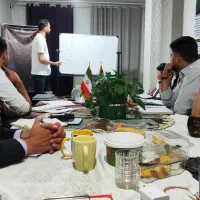 به تعدادی نیروی کار با روایت عمومی بالا