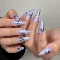 آموزش حرفه ای کاشت ناخن