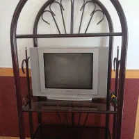 تلویزیون و زیر تلویزیون|تلویزیون و پروژکتور|بیستون, |دیوار