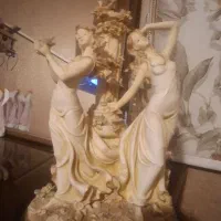 یک مجسمه پلی استر اصل قدیمی ایتالیایی