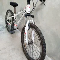 دوچرخه|اسباب‌بازی بچه|سراب, |دیوار