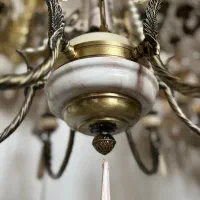 لوستر نئوکلاسیک|لوستر و چراغ آویز|اصفهان, بوستان ناژوان|دیوار