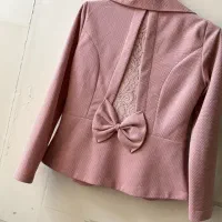 کت و دامن کوتاه|لباس|لنجان, |دیوار