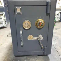 انواع گاوصندوق شرکتی گاو صندوق صنعتی