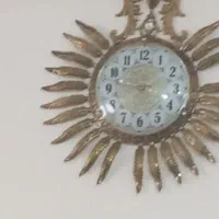 ساعت دیواری