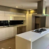 150متر مجلل/3خواب بزرگ/تاپ‌ترین لوکیشن اندرزگو|اجارهٔ آپارتمان|تهران, حکمت|دیوار