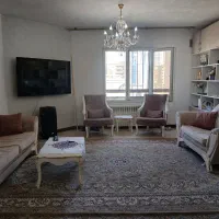 مبل راحتی و میز نهار خوری