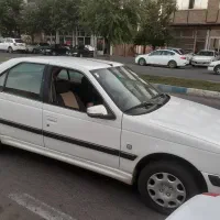 بدون رنگه دوتا لیسه داره