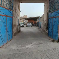 یک باب مغازه داخل گاراژ بامحوطه