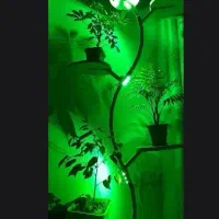 استند فلزی با نور انرژی زا