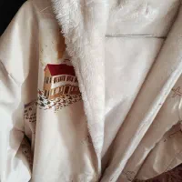 بارانی داخل تدی|لباس|اهر, |دیوار