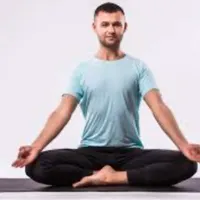آموزش یوگا و کاراته به صورت داوطلبانه