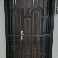 حفاظ آهنی درب ورودی