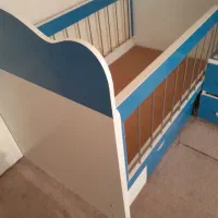 تخت و کمد کودک