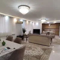 فروش ویلا۴۰۰متری واقع درخیابان میرزاکوچک خان انزلی