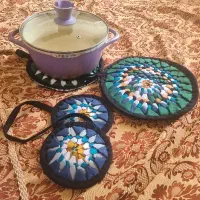 زیر قابلمه ودستگیره آشپزخانه'کار دست'