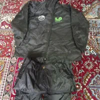 لباس کار بارانی وبادگیر