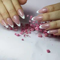 کاشت ناخن|خدمات آرایشگری و زیبایی|زنجان, |دیوار