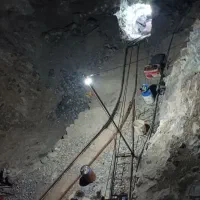 استخدام نیرو جهت معدن زیر زمینی