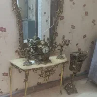 خریدو فروش آینه کنسول لوستر ویترین ساعت برنجی