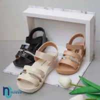 تولید کننده صندل و دمپایی در قم|کیف، کفش، کمربند|قم, بیست متری ولیعصر|دیوار