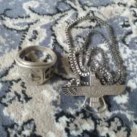 زنجیر وپلاک انگشتر نقره نشان زرتشتی کد ۹۲۵