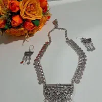 گوشواره و گردنبند کروم