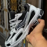 کفش ساکونی و آسیکس سایز44،43،42،41موجوده